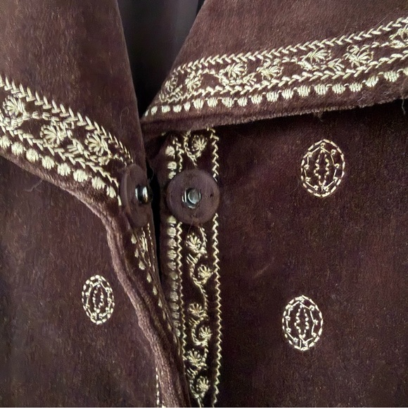 Late 90”s Vintage Peter Nygard Penny Lane Chocolate Velvet Feel Embroidered Coat - Picture 2 of 7